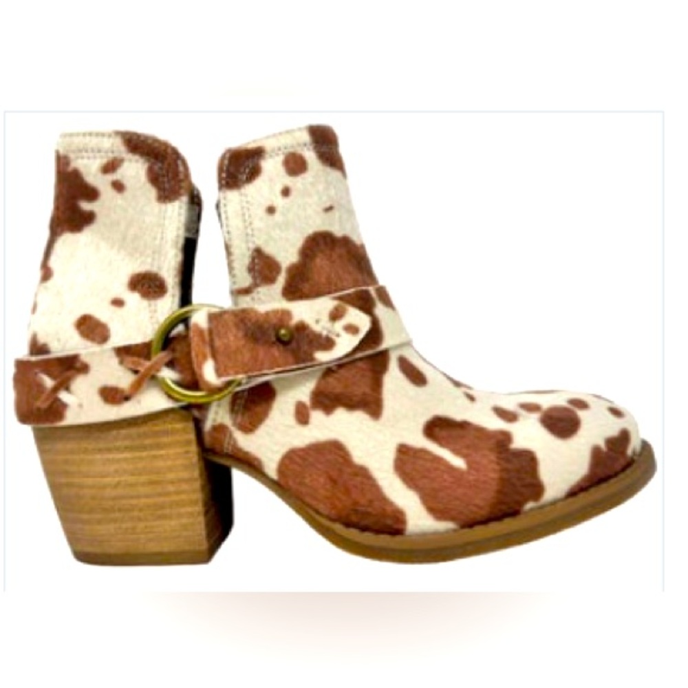 Dixie Ann- Women's Bootie cow print boots